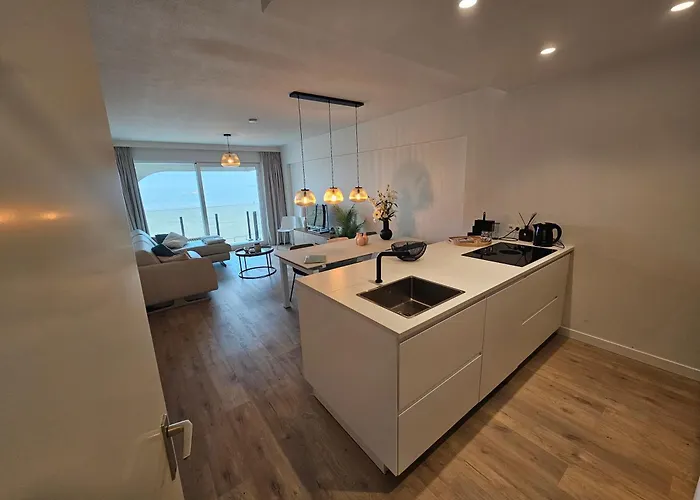 Isola Bella - Luxe Op De Zeedijk Met Panoramisch Uitzicht Appartement *